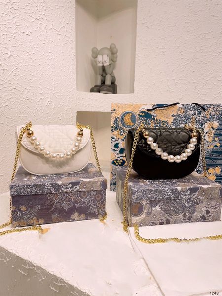 2022 fashion high-end pearl handbags lady shoulder bags designer genuine leather flap cover chain handbag famous crossbody bag luxurious min
2022 fashion high-end pearl handbags lady shoulder bags designer genuine leather flap cover chain handbag famous crossbody bag luxurious min