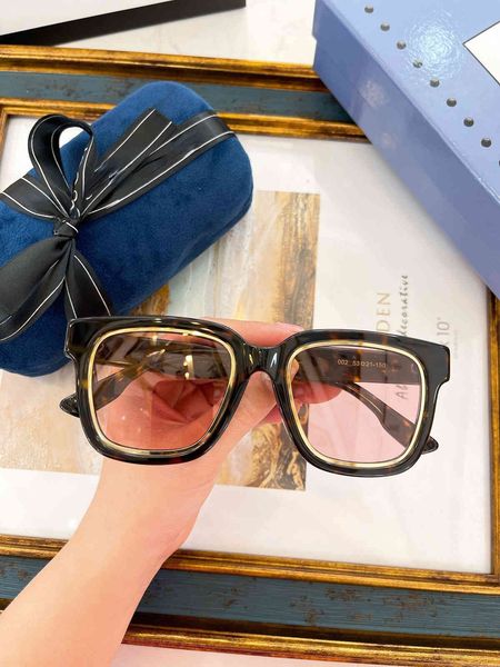 2022 new g family female korean version star fashion trendy glasses round face square big frame wild couple sunglasses male 1136sa, White;black
2022 new g family female korean version star fashion trendy glasses round face square big frame wild couple sunglasses male 1136sa, White;black