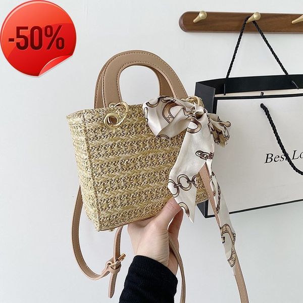 the factory directly fashion cool women's 2022 new fashion straw woven hand foreign style princs bag
the factory directly fashion cool women's 2022 new fashion straw woven hand foreign style princs bag