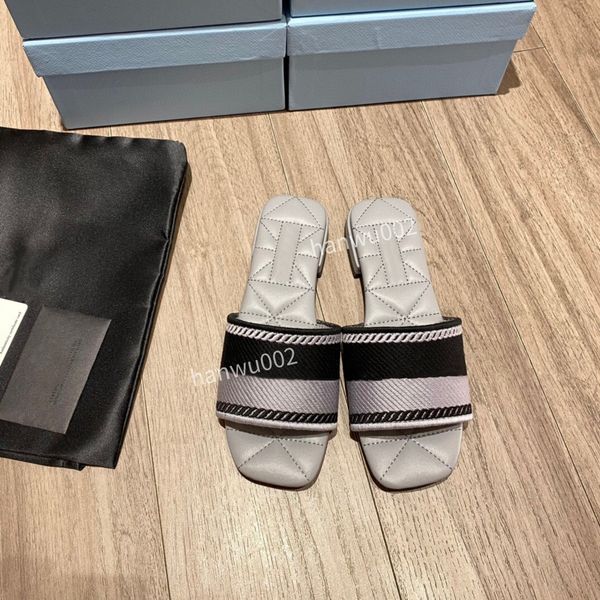 classic slippers summer rubber bottom woman shoe beach slides letter flat heel designer shoes sandals lazy lady loafers flip flops size35-42, Black
classic slippers summer rubber bottom woman shoe beach slides letter flat heel designer shoes sandals lazy lady loafers flip flops size35-42, Black