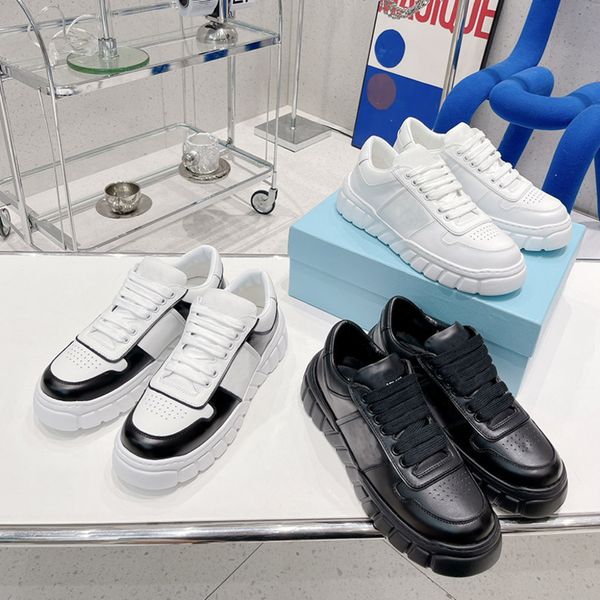 men thick-soled low platform sneakers modern design triangle applique women white black serrated rubber foam outsole leather sports casual s
men thick-soled low platform sneakers modern design triangle applique women white black serrated rubber foam outsole leather sports casual s