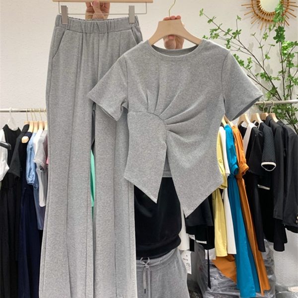 split casual flared pants slim short tshirt twopiece sports suit women womens two piece suit 220704, Gray
split casual flared pants slim short tshirt twopiece sports suit women womens two piece suit 220704, Gray