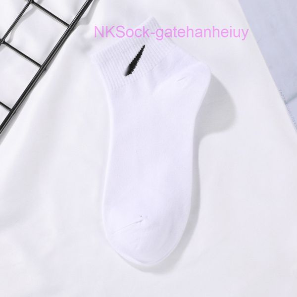 men's fashion classic socks hook brand designer women's leisure lovers' short tube sportsocks luxury women men breathable ver, Black
men's fashion classic socks hook brand designer women's leisure lovers' short tube sportsocks luxury women men breathable ver, Black