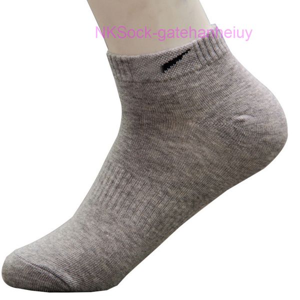 classic men's fashion socks hook brand combed cotton sweat absorbing breathable medium tube sports striped solid sock casual men women, Black
classic men's fashion socks hook brand combed cotton sweat absorbing breathable medium tube sports striped solid sock casual men women, Black