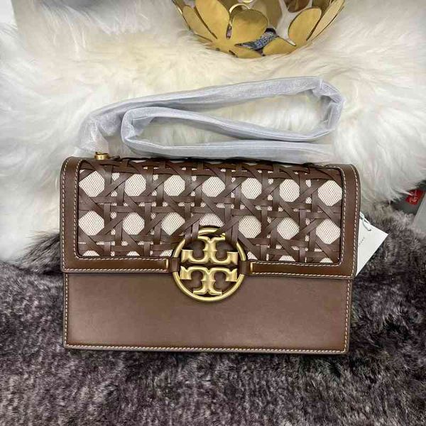 designer luxury women the tote bag fashion versatile handbags shoulder crossbody bags purse tories totes large capacity saddle wallets 7a a7
designer luxury women the tote bag fashion versatile handbags shoulder crossbody bags purse tories totes large capacity saddle wallets 7a a7