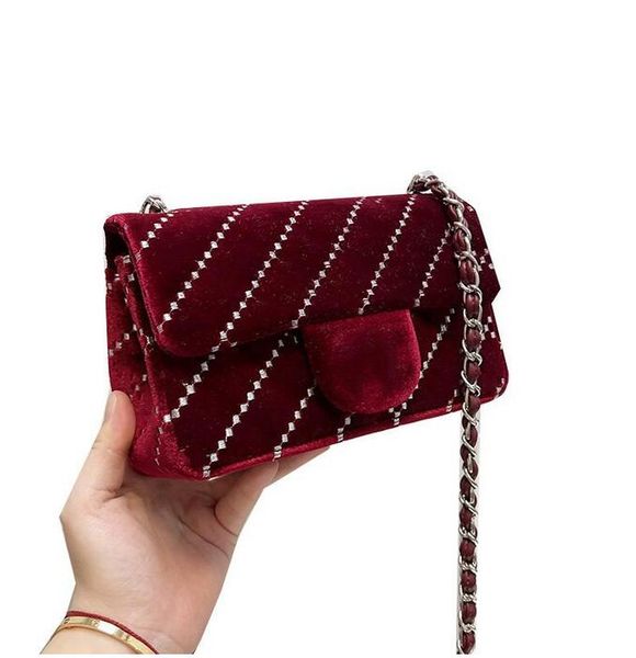 fashion classic mini flap square velvet bag vintage luxury designer fall winter silver chain crossbody one shoulder shiny logo cosmetics clu
fashion classic mini flap square velvet bag vintage luxury designer fall winter silver chain crossbody one shoulder shiny logo cosmetics clu