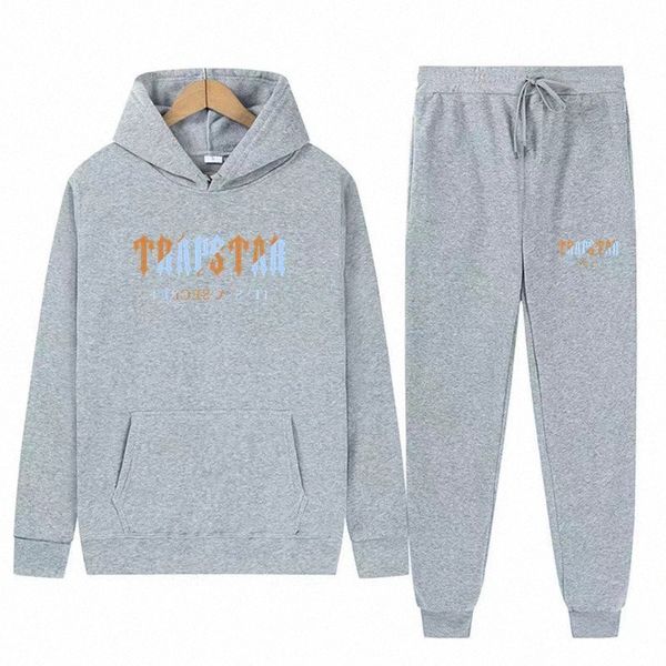 22ss designer tracksuit trapstar brand printed sportswear trapstars men winter clothing warm two pieces set loose hoodie sweatshirt pants jo, Gray
22ss designer tracksuit trapstar brand printed sportswear trapstars men winter clothing warm two pieces set loose hoodie sweatshirt pants jo, Gray