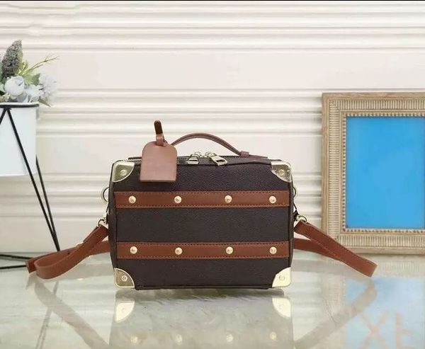 cosmetic bag toiletry pouch makeup bag cases women men box makeupbags travel bags leather clutch handbags purses wallets for boys girls back
cosmetic bag toiletry pouch makeup bag cases women men box makeupbags travel bags leather clutch handbags purses wallets for boys girls back