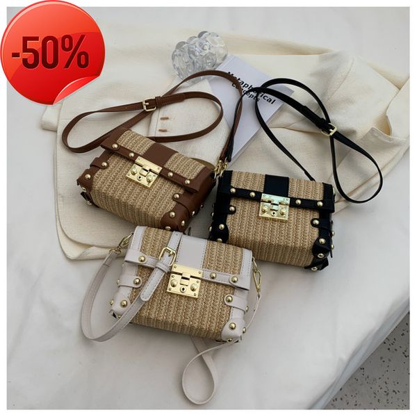 the factory directly female 2022 new fashion postman color matching small princs of wal bag single shoulder msenger bag
the factory directly female 2022 new fashion postman color matching small princs of wal bag single shoulder msenger bag