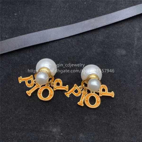 designer fashion diamond double sided pearl letter earrings selected brass 925 silver pin couple birthday wedding gift charm, Golden
designer fashion diamond double sided pearl letter earrings selected brass 925 silver pin couple birthday wedding gift charm, Golden