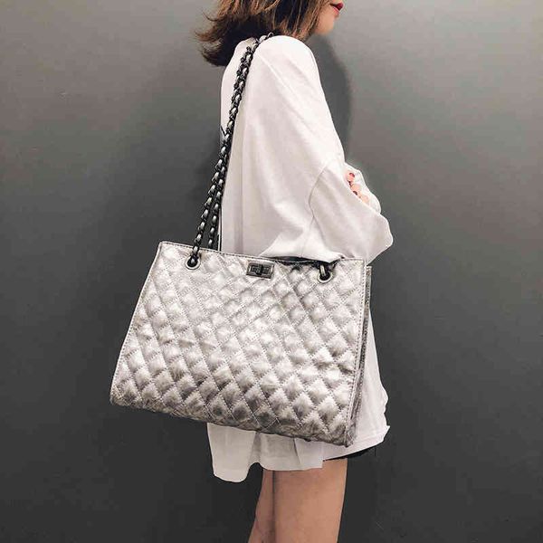 shell bag women's new style, versatile, high-capacity messenger bag, sling one shoulder rhombic chain bag
shell bag women's new style, versatile, high-capacity messenger bag, sling one shoulder rhombic chain bag
