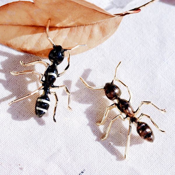 simple stripe enamel big ant brooch exaggerated insect pin brooches men and women western accessories party, Gray
simple stripe enamel big ant brooch exaggerated insect pin brooches men and women western accessories party, Gray