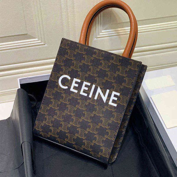 counter 2022 lisa's same messenger women's bag one shoulder leather triumphal arch printed tote portable bag
counter 2022 lisa's same messenger women's bag one shoulder leather triumphal arch printed tote portable bag
