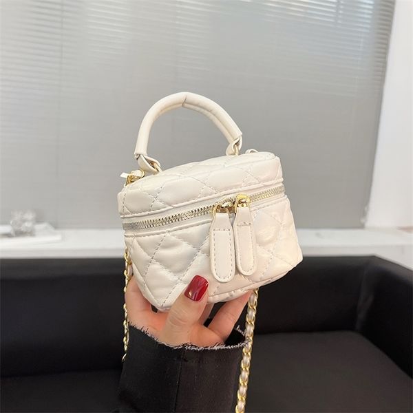 s for square crossbody pu leather quilted pattern woman sling messenger bag mini clutch 220620
s for square crossbody pu leather quilted pattern woman sling messenger bag mini clutch 220620