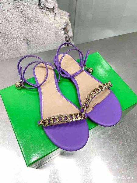 sandals style little golden ball fashion with flat shoes, metal chain sandals, design sense women's shoes, Black
sandals style little golden ball fashion with flat shoes, metal chain sandals, design sense women's shoes, Black