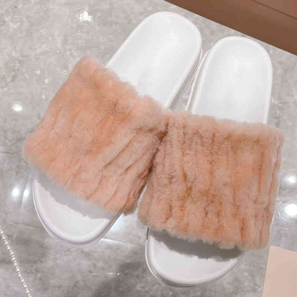 slippers woolen slippers women wear the firy style lmb in spring , with thick bottom nd rised stright line cool, Black
slippers woolen slippers women wear the firy style lmb in spring , with thick bottom nd rised stright line cool, Black