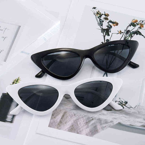 new fancy fashion men's and women's fashion street shooting sunglasses personality cool optical glass eu4s, White;black
new fancy fashion men's and women's fashion street shooting sunglasses personality cool optical glass eu4s, White;black