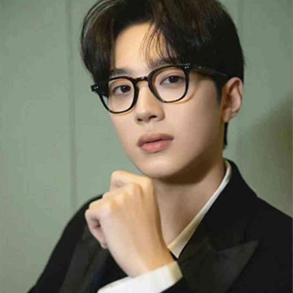 sunglasses k9078 trendy harajuku style mature male and female students summer glasses frame unlimited number of anti blue light, White;black
sunglasses k9078 trendy harajuku style mature male and female students summer glasses frame unlimited number of anti blue light, White;black