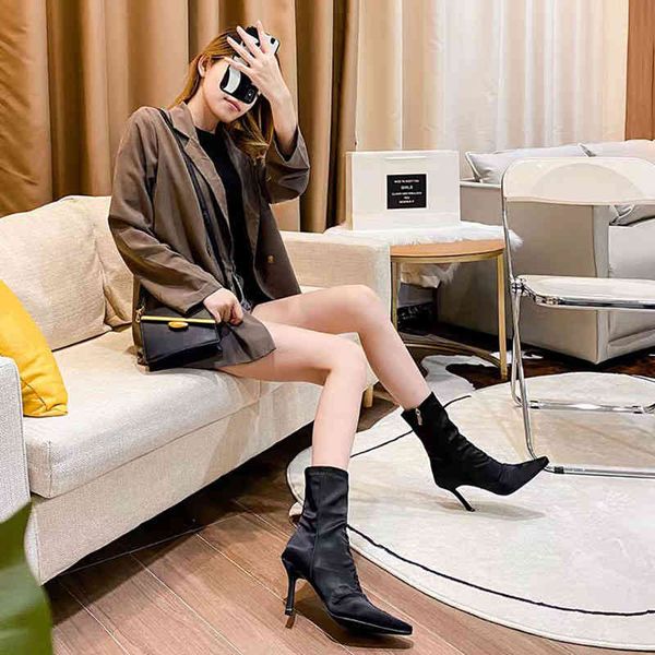 boots short boots women autumn and winter silk letters embroidered high-heeled with small square head thin heel middle tube, Black
boots short boots women autumn and winter silk letters embroidered high-heeled with small square head thin heel middle tube, Black