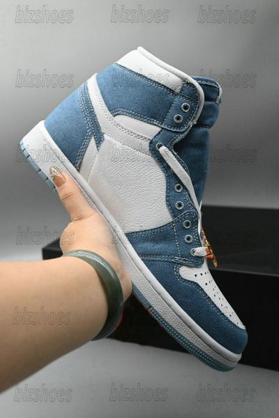 1 high og wmns blue denim designers shoes jumpman 1s mens basketball sneakers white/worn blue-metallic gold jeans leather outdoor sports sho
1 high og wmns blue denim designers shoes jumpman 1s mens basketball sneakers white/worn blue-metallic gold jeans leather outdoor sports sho