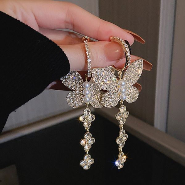elegant dangle earring luxury diamond studded butterfly flower pearl earrings for women exaggerated personality korean fashion jewelry gifts, Silver
elegant dangle earring luxury diamond studded butterfly flower pearl earrings for women exaggerated personality korean fashion jewelry gifts, Silver