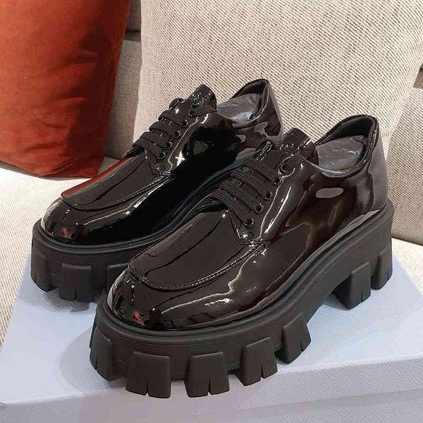 dress shoes liu wen's same gear thick soled muffin shoes women's heightening british style small leather patent single, Black
dress shoes liu wen's same gear thick soled muffin shoes women's heightening british style small leather patent single, Black
