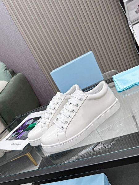 men casual shoes designer shoes women travel leather lace-up sneaker fashion lady running trainers letters woman shoe 0819, Black
men casual shoes designer shoes women travel leather lace-up sneaker fashion lady running trainers letters woman shoe 0819, Black
