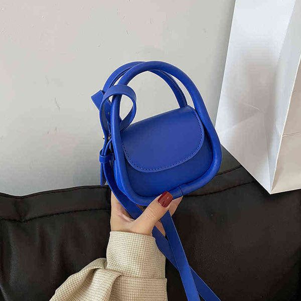 mini flap women's pu leather shoulder bags fashion female small capacity designer solid handbag trend crossbody bag for women g220429
mini flap women's pu leather shoulder bags fashion female small capacity designer solid handbag trend crossbody bag for women g220429