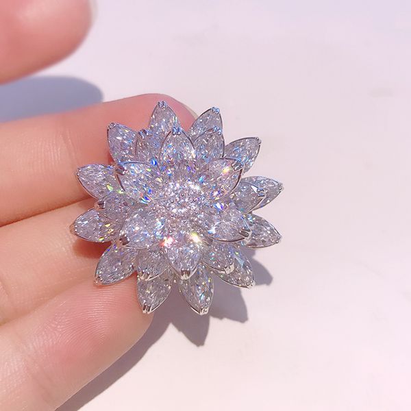 designer women cystal brooch fashion pin suit brooches for woman colorful bling lady pin vintage elegant snow lotus bride dress pins lovers, Gray
designer women cystal brooch fashion pin suit brooches for woman colorful bling lady pin vintage elegant snow lotus bride dress pins lovers, Gray