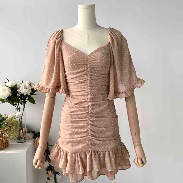 casual dresses foreign trade original single retro small fresh wave point ruffle flare sleeve chiffon fold high waist slim dress, Black;gray
casual dresses foreign trade original single retro small fresh wave point ruffle flare sleeve chiffon fold high waist slim dress, Black;gray