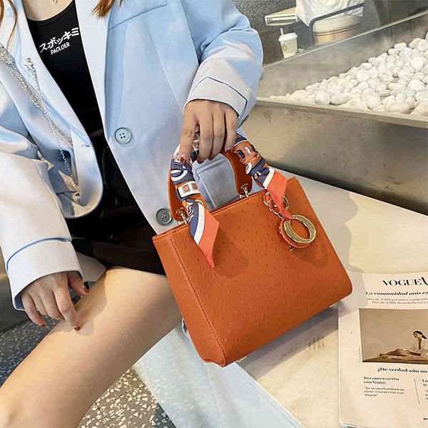 hong kong xi'ai buys genuine leather princess diana handbag on behalf of women 2021 new fashion high-end versatile one shoulder handbag
hong kong xi'ai buys genuine leather princess diana handbag on behalf of women 2021 new fashion high-end versatile one shoulder handbag