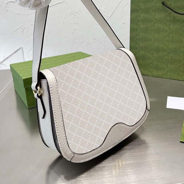 circular handbag crossbody bag interlocking hasp pouch flap purse canvas leather women shoulder bags wallets clutch bag gold metal hand saco
circular handbag crossbody bag interlocking hasp pouch flap purse canvas leather women shoulder bags wallets clutch bag gold metal hand saco