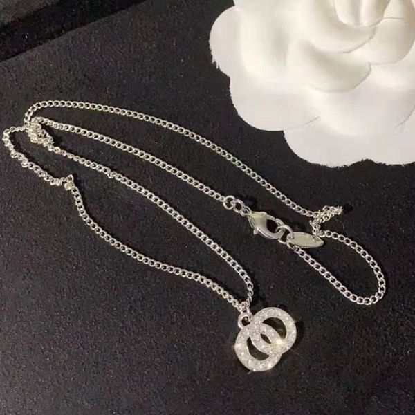 double circle simple geometric necklace gold and silver double ring alloy pendant stainless steel ladies jewelry gift3
double circle simple geometric necklace gold and silver double ring alloy pendant stainless steel ladies jewelry gift3