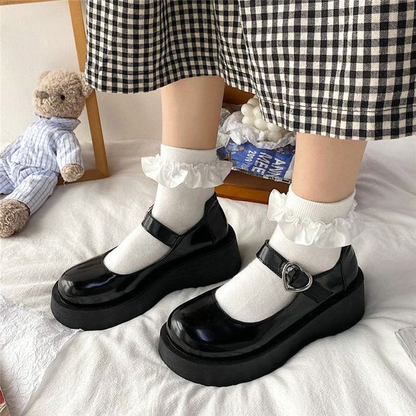 students lolita shoes patent leather mary janes shoes 2022 new women platform shoes buckle girls thick sole ladies, Black;white
students lolita shoes patent leather mary janes shoes 2022 new women platform shoes buckle girls thick sole ladies, Black;white