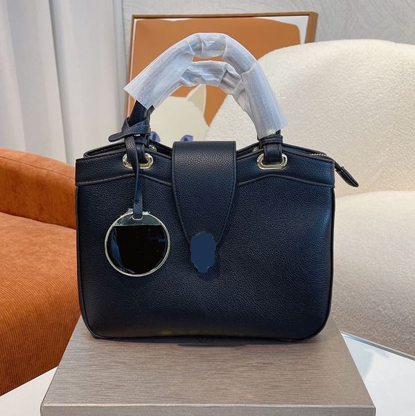 snake head handbag shoulder women crossbody bags messenger underarm bag genuine leather jointly-designed plain handbag lady purse high quali
snake head handbag shoulder women crossbody bags messenger underarm bag genuine leather jointly-designed plain handbag lady purse high quali