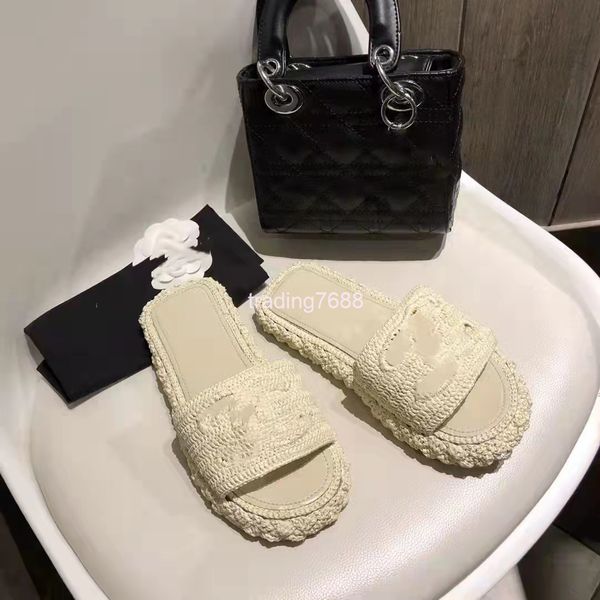slippers xiaoxiangfeng xiaoping heel slippers women's summer flat bottoms wear thick bottomed hand woven casual, Black
slippers xiaoxiangfeng xiaoping heel slippers women's summer flat bottoms wear thick bottomed hand woven casual, Black