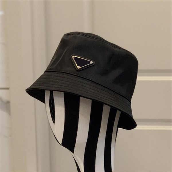 classic designer bucket hats winter beanie men women cap luxury knitted hat caps designers black ball caps casual outdoor217r, Blue;gray
classic designer bucket hats winter beanie men women cap luxury knitted hat caps designers black ball caps casual outdoor217r, Blue;gray