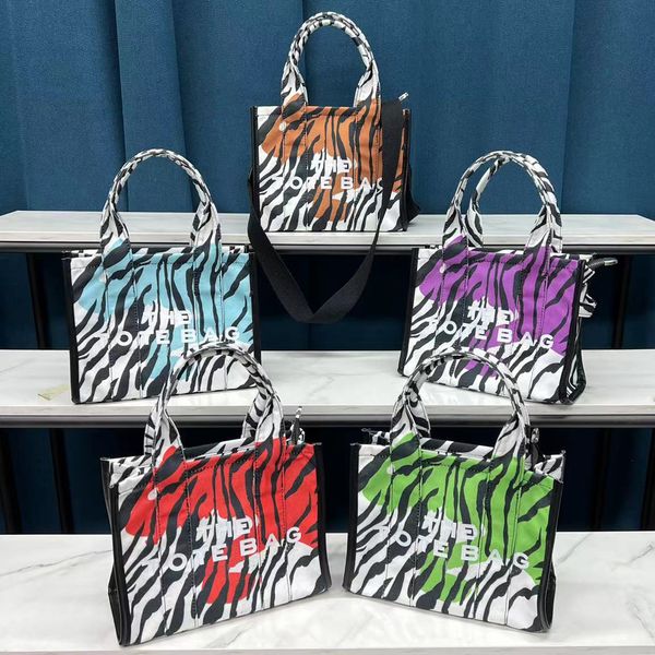 canvas the totes bags women handbags purses pu leather fashion high-capacity shoulder bags wallet pvc designer bag
canvas the totes bags women handbags purses pu leather fashion high-capacity shoulder bags wallet pvc designer bag