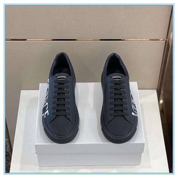 2021ss luxury designer men sneaker leisure shoes quality genuine leather sneakers comfortable white black ace shoe walking sp256s
2021ss luxury designer men sneaker leisure shoes quality genuine leather sneakers comfortable white black ace shoe walking sp256s
