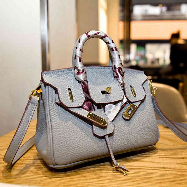 luxury h handbags women birkinss mini 2022 layer cowhide platinum bag litchi pattern single shoulder messenger exquisite portable leather
luxury h handbags women birkinss mini 2022 layer cowhide platinum bag litchi pattern single shoulder messenger exquisite portable leather