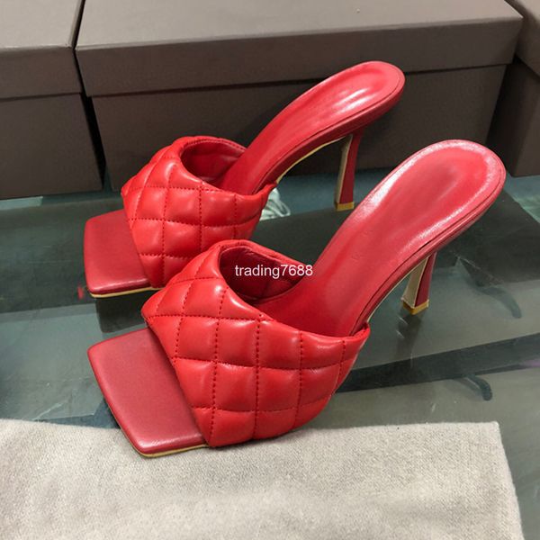 slippers 21 summer one line lingge bread sandals women wear square head open toe high-heeled slippers large, Black
slippers 21 summer one line lingge bread sandals women wear square head open toe high-heeled slippers large, Black