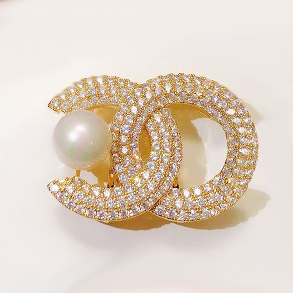 high brooches sense of luxury light full diamond pearl small fragrance brooch female elegant zircon high-end suit coat pin buckle, Gray
high brooches sense of luxury light full diamond pearl small fragrance brooch female elegant zircon high-end suit coat pin buckle, Gray