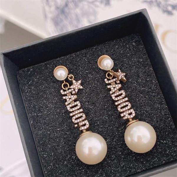 70% off jewelry sales 2022 new front back pearl letter diamond earrings are old, high-grade and versatile earrings, female, Golden
70% off jewelry sales 2022 new front back pearl letter diamond earrings are old, high-grade and versatile earrings, female, Golden
