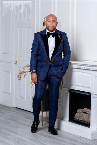 fashion navy blue jacquardmens wedding tuxedos black peak lapel groom groomsmen tuxedos new design man blazers jacket excellent 2 piece suit, Black;gray
fashion navy blue jacquardmens wedding tuxedos black peak lapel groom groomsmen tuxedos new design man blazers jacket excellent 2 piece suit, Black;gray