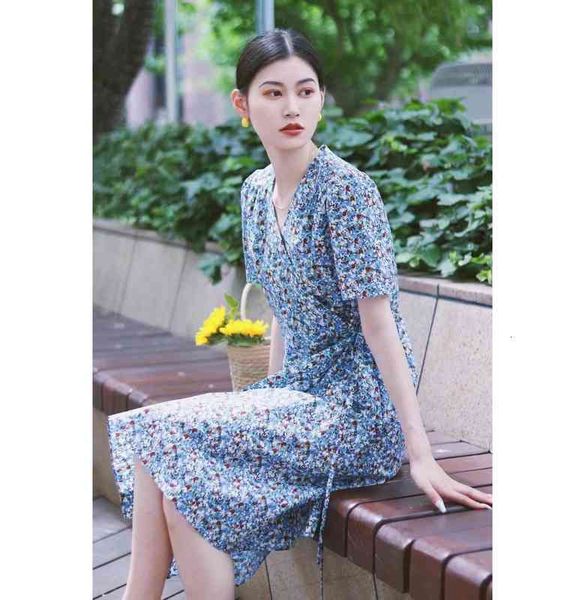 casual dresses high count all cotton french elegant vneck tea break skirt print lace up dress, Black;gray
casual dresses high count all cotton french elegant vneck tea break skirt print lace up dress, Black;gray