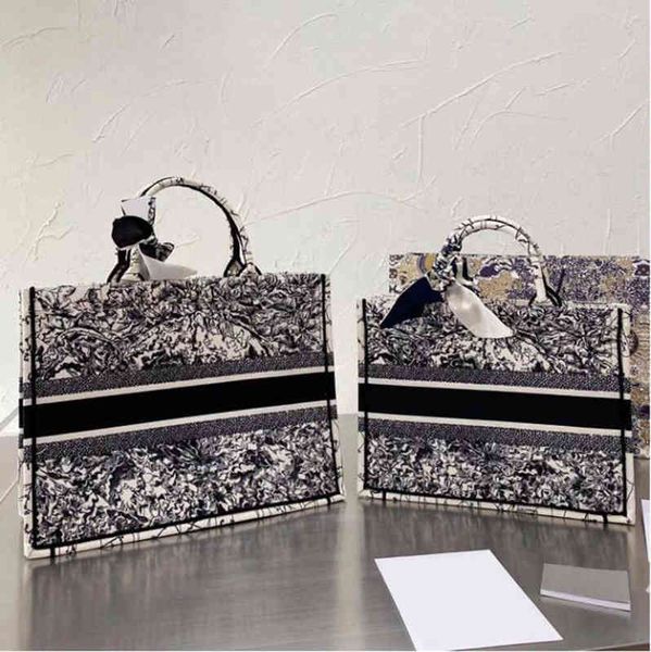 3adesigner 2022 totes fashion tote woman bag canvas screen print luxury black letter handbags design shoulder bags lady cowboy pur, Red;black
3adesigner 2022 totes fashion tote woman bag canvas screen print luxury black letter handbags design shoulder bags lady cowboy pur, Red;black