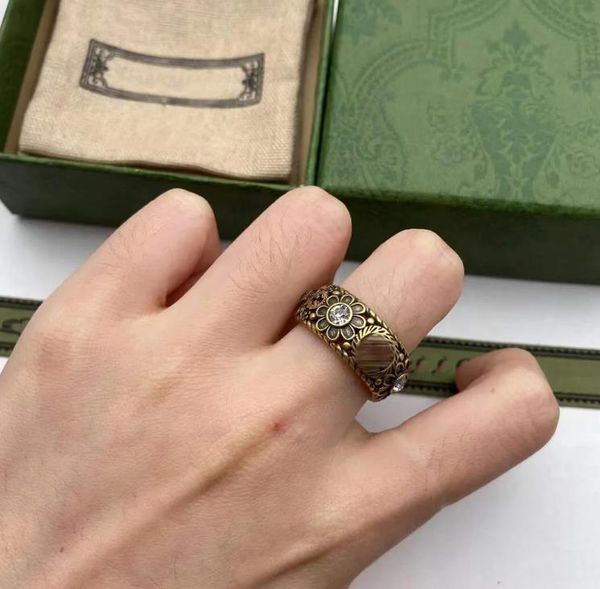 band rings homme fashion men woman diamond moissanite engagement original packagingcci vintage daisy-inlaid rhinestone ring brass opening ri, Golden;silver
band rings homme fashion men woman diamond moissanite engagement original packagingcci vintage daisy-inlaid rhinestone ring brass opening ri, Golden;silver