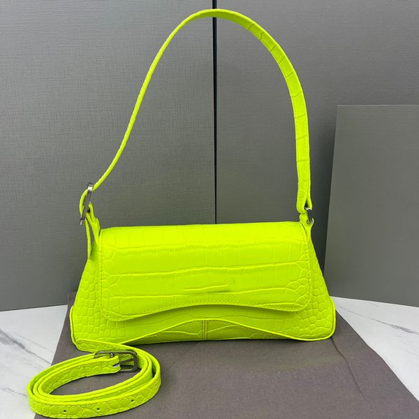 22ss crescent shoulder bag crocodile pattern leather hardware double belt underarm crossbody luxury designer ladies valentines day cool tote
22ss crescent shoulder bag crocodile pattern leather hardware double belt underarm crossbody luxury designer ladies valentines day cool tote