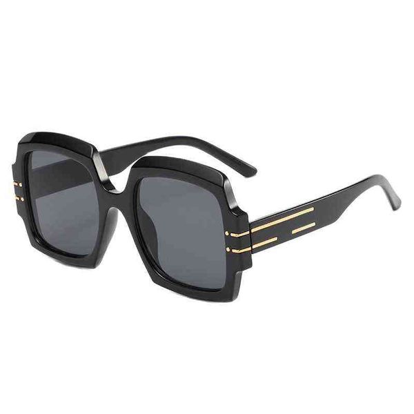 sunglasses classic oversized square fashion woman big frame retro luxury sun glasses uv400 man drive brand designer shades 220328, White;black
sunglasses classic oversized square fashion woman big frame retro luxury sun glasses uv400 man drive brand designer shades 220328, White;black