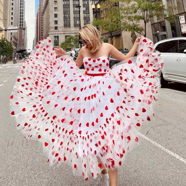 women off shoulder heart print tulle dress sleeveless high waist mesh stitching ruffle hem puffy dress for valentine's day, Black;pink
women off shoulder heart print tulle dress sleeveless high waist mesh stitching ruffle hem puffy dress for valentine's day, Black;pink